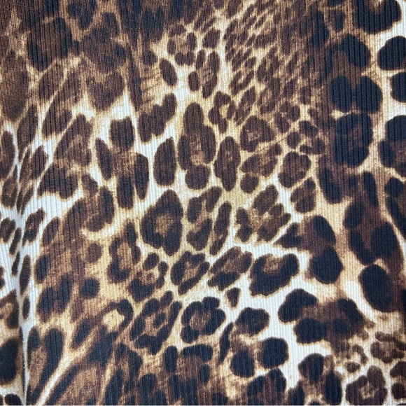 Gemstone Leopard Print Short Sleeve Top Brown/Black Plus Size 1X - Picture 4 of 7